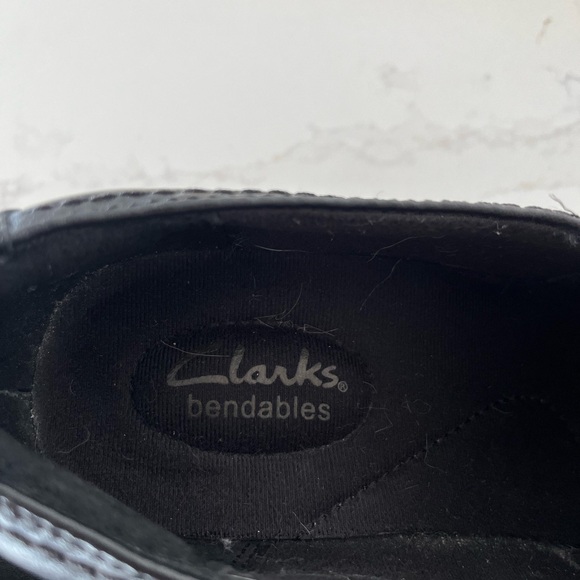 Clarks black shoes - Picture 7 of 7